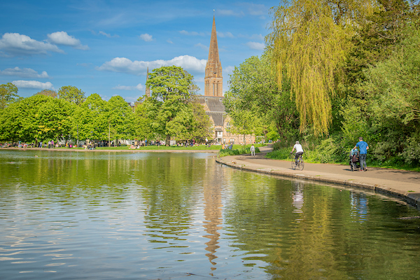 Queen's Park lake